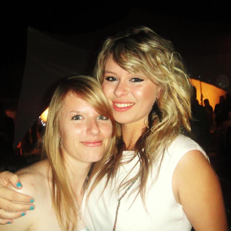 527581_4644045589751_356984136_n